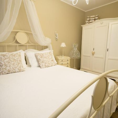 Bnbook Maison Charlotte Lago Maggiore Porto Valtravaglia Zewnętrze zdjęcie