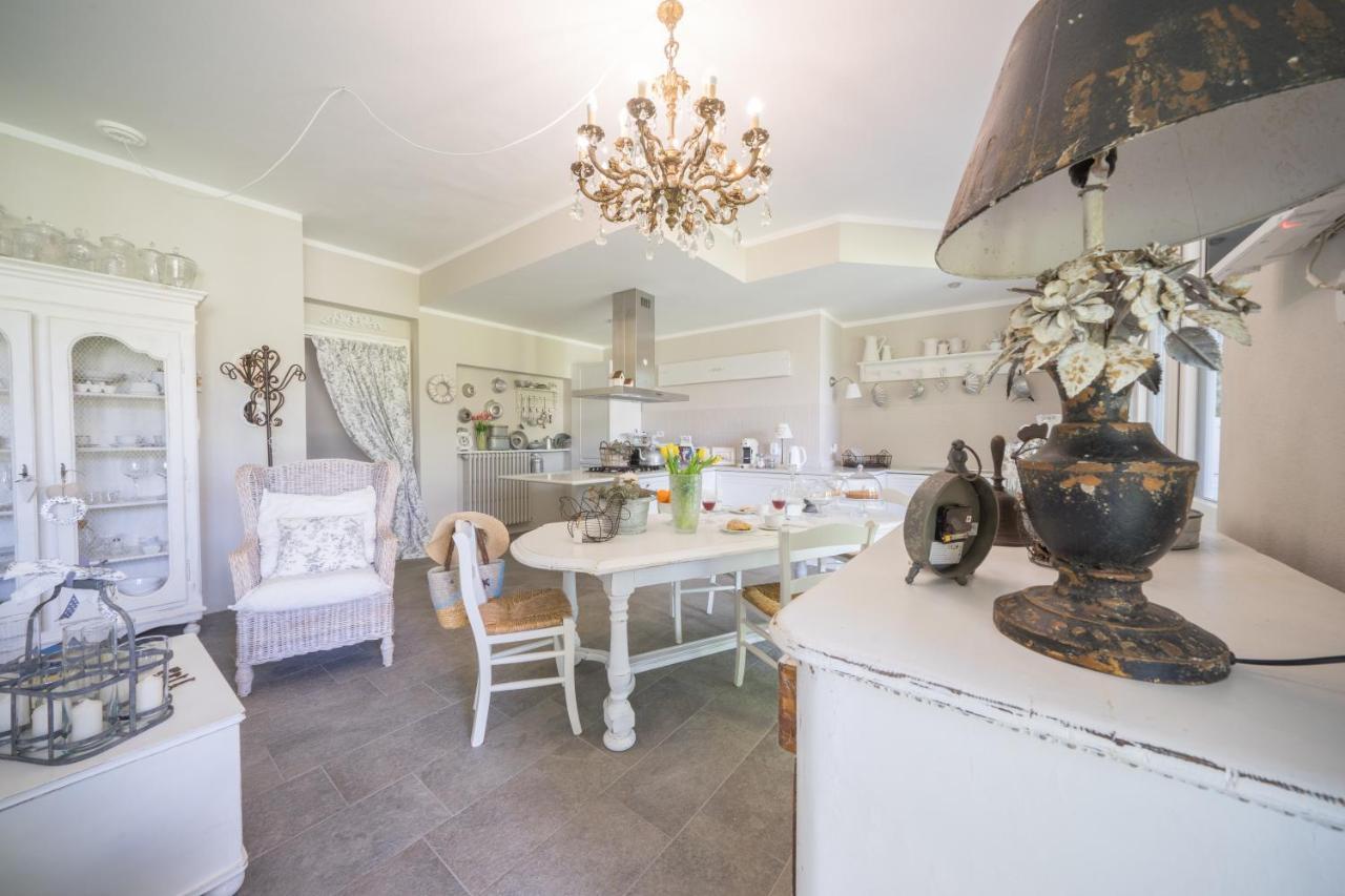 Bnbook Maison Charlotte Lago Maggiore Porto Valtravaglia Zewnętrze zdjęcie